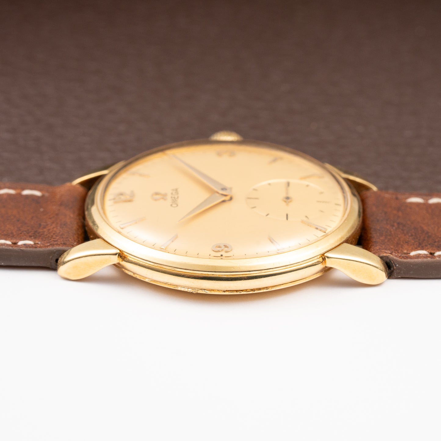 Omega Trésor Dress Watch Sub Seconds 18K Yellow Gold Ref. 2894 from 1958