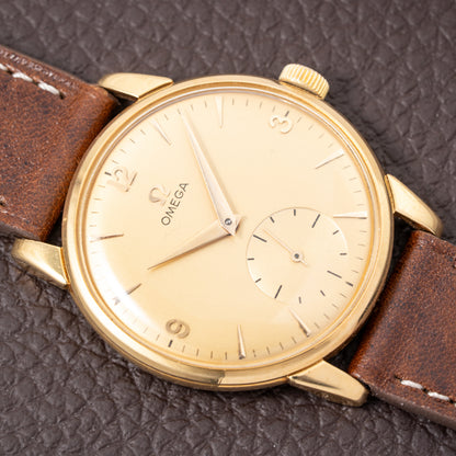 Omega Trésor Dress Watch Sub Seconds 18K Yellow Gold Ref. 2894 from 1958