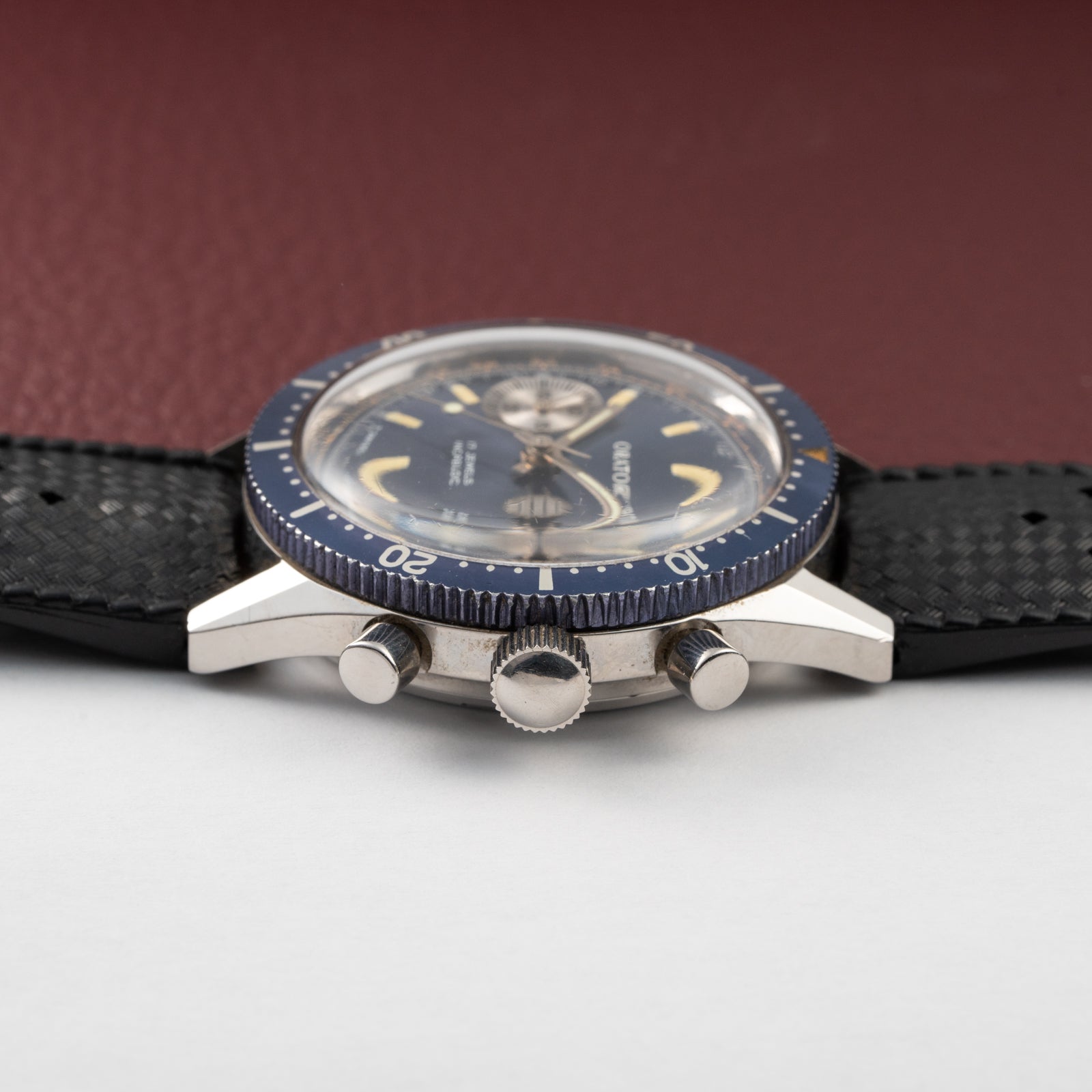 Orator Aqua Long Scuba Diver Chronograph Blue 20 ATM Ref 2501 from 1960s