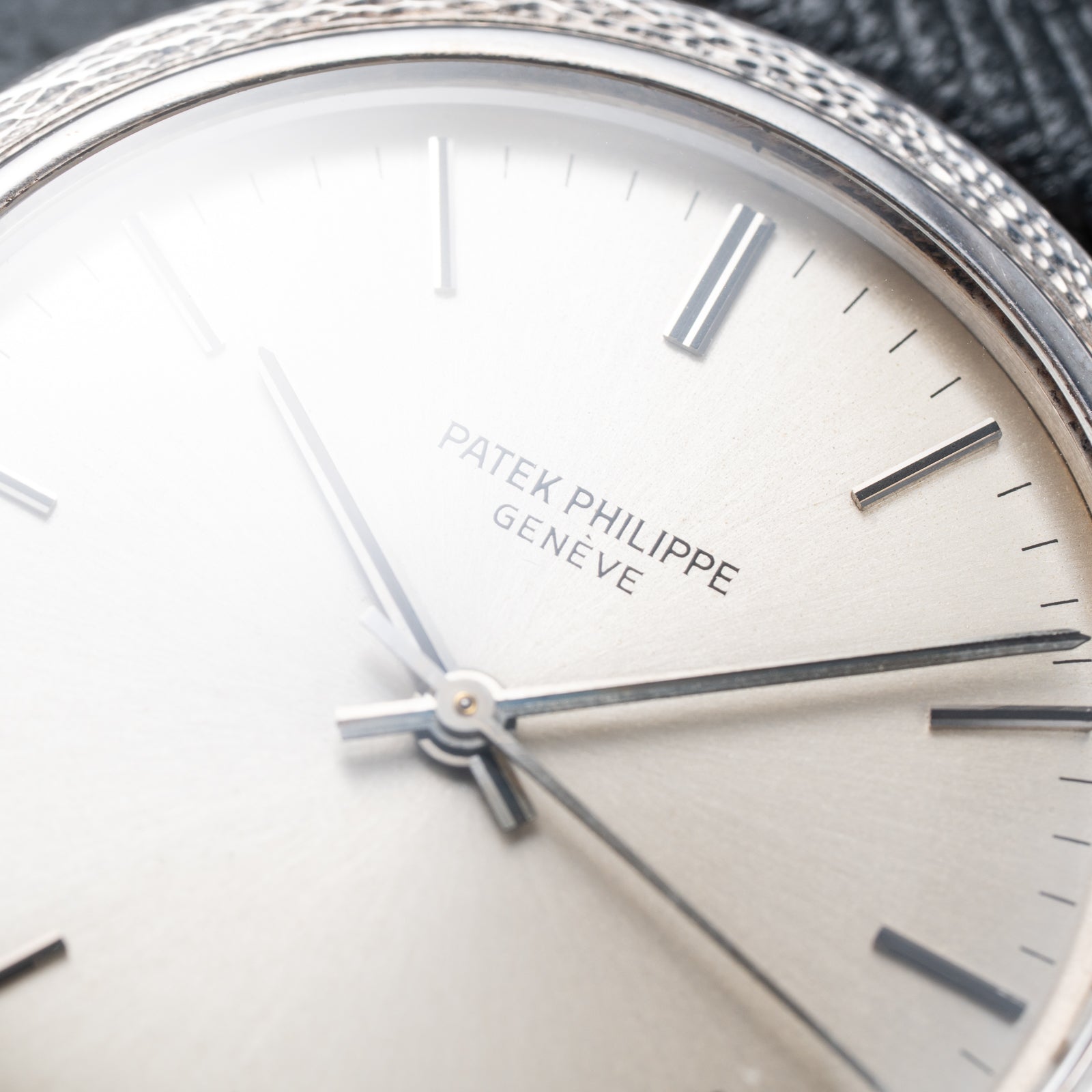Patek Philippe Automatic Back-Winder Sigma Dial 18K White Gold Bark Finish Ref. 3569 from 1970s