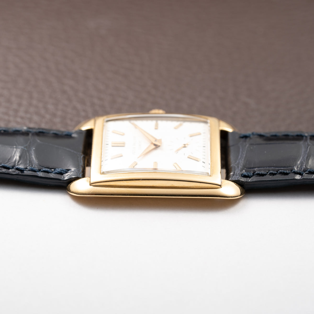 Patek Philippe Cioccolatone Square 18K Yellow Gold with Extract Ref. 2486 from 1954