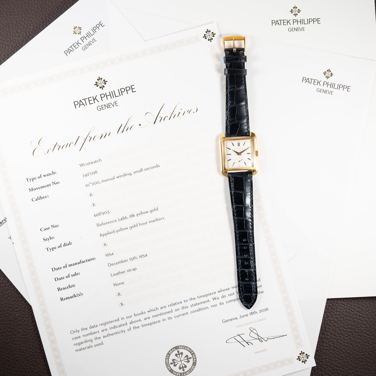 Patek Philippe Cioccolatone Square 18K Yellow Gold with Extract Ref. 2486 from 1954