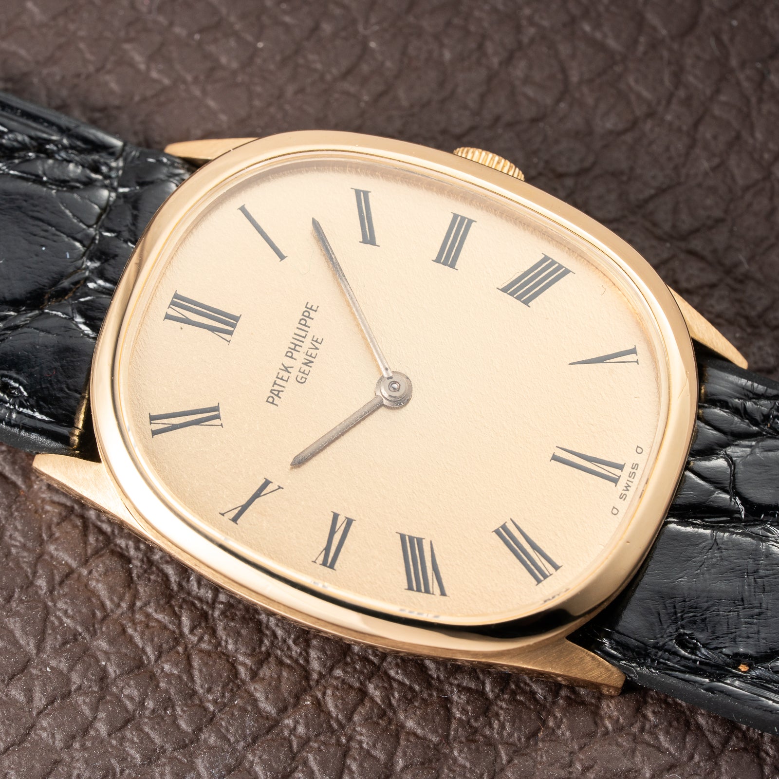 Patek Philippe Ellipse Champagne Textured Roman Dial 18K Yellow Gold Ref 3546 from 1970s
