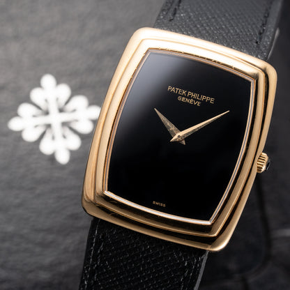 Patek Philippe Ellipse Onyx Black Dial 18k Yellow Gold Ref. 3632 from 1980s