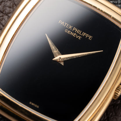 Patek Philippe Ellipse Onyx Black Dial 18k Yellow Gold Ref. 3632 from 1980s