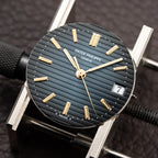 Patek Philippe Nautilus Blue Sigma Dial 18K Yellow Gold Patek Philippe Service 2020 Ref 3800 from 1990