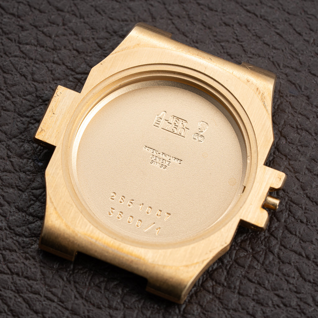Patek Philippe Nautilus Blue Sigma Dial 18K Yellow Gold Patek Philippe Service 2020 Ref 3800 from 1990