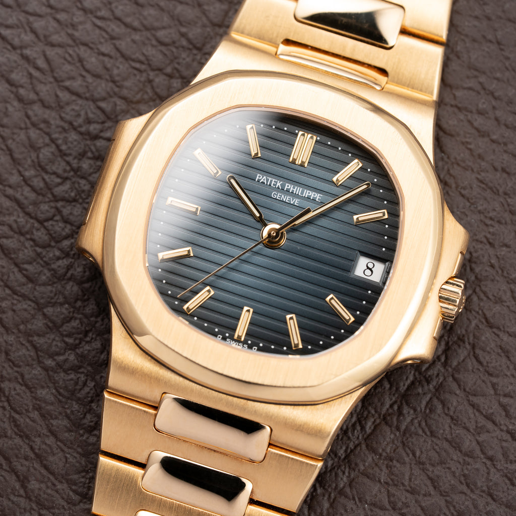 Patek Philippe Nautilus Blue Sigma Dial 18K Yellow Gold Patek Philippe Service 2020 Ref 3800 from 1990