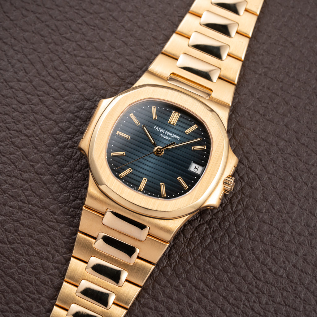 Patek Philippe Nautilus Blue Sigma Dial 18K Yellow Gold Patek Philippe Service 2020 Ref 3800 from 1990