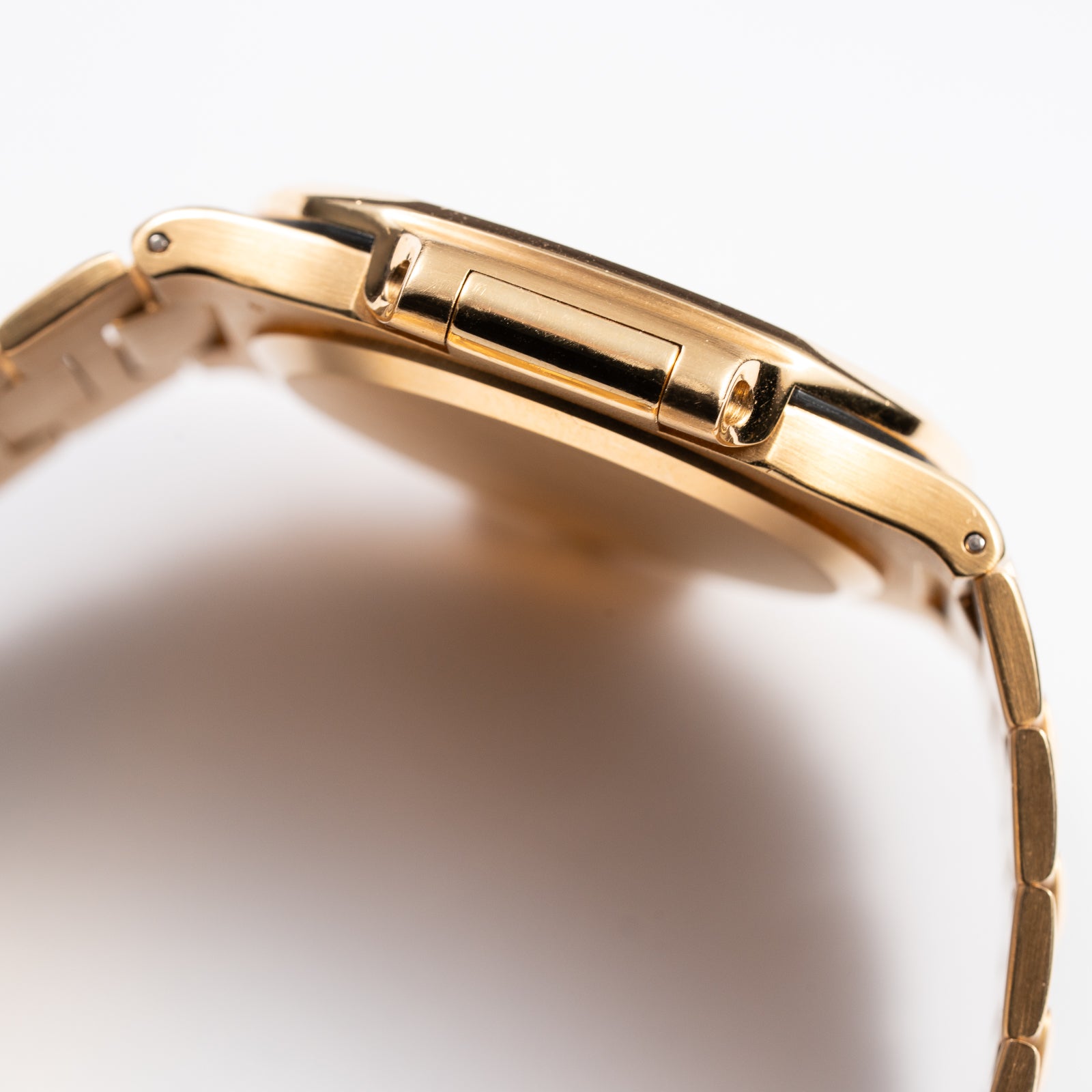 Patek Philippe Nautilus Blue Sigma Dial 18K Yellow Gold Patek Philippe Service 2020 Ref 3800 from 1990