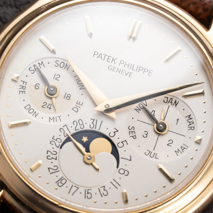 Patek Philippe Perpetual Calendar Calatrava 18K Yellow Gold Second Series Ref. 3940J circa 1992