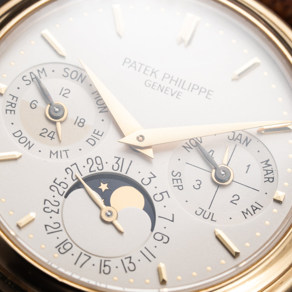 Patek Philippe Perpetual Calendar Calatrava 18K Yellow Gold Second Series Ref. 3940J circa 1992