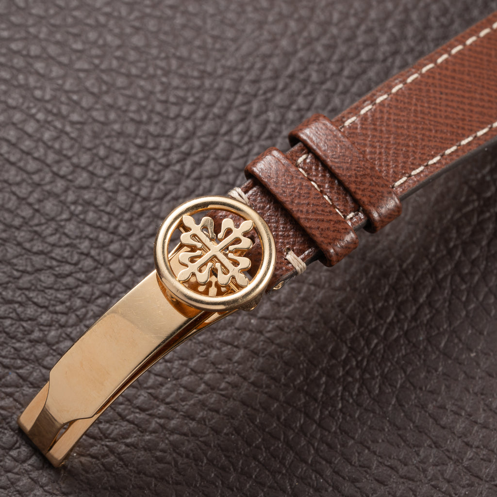 Patek Philippe Perpetual Calendar Calatrava 18K Yellow Gold Second Series Ref. 3940J circa 1992