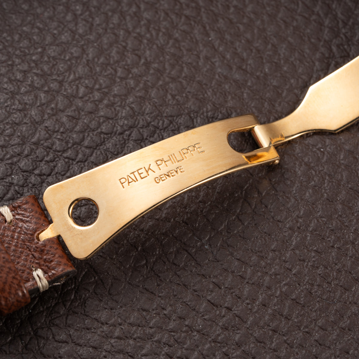 Patek Philippe Perpetual Calendar Calatrava 18K Yellow Gold Second Series Ref. 3940J circa 1992