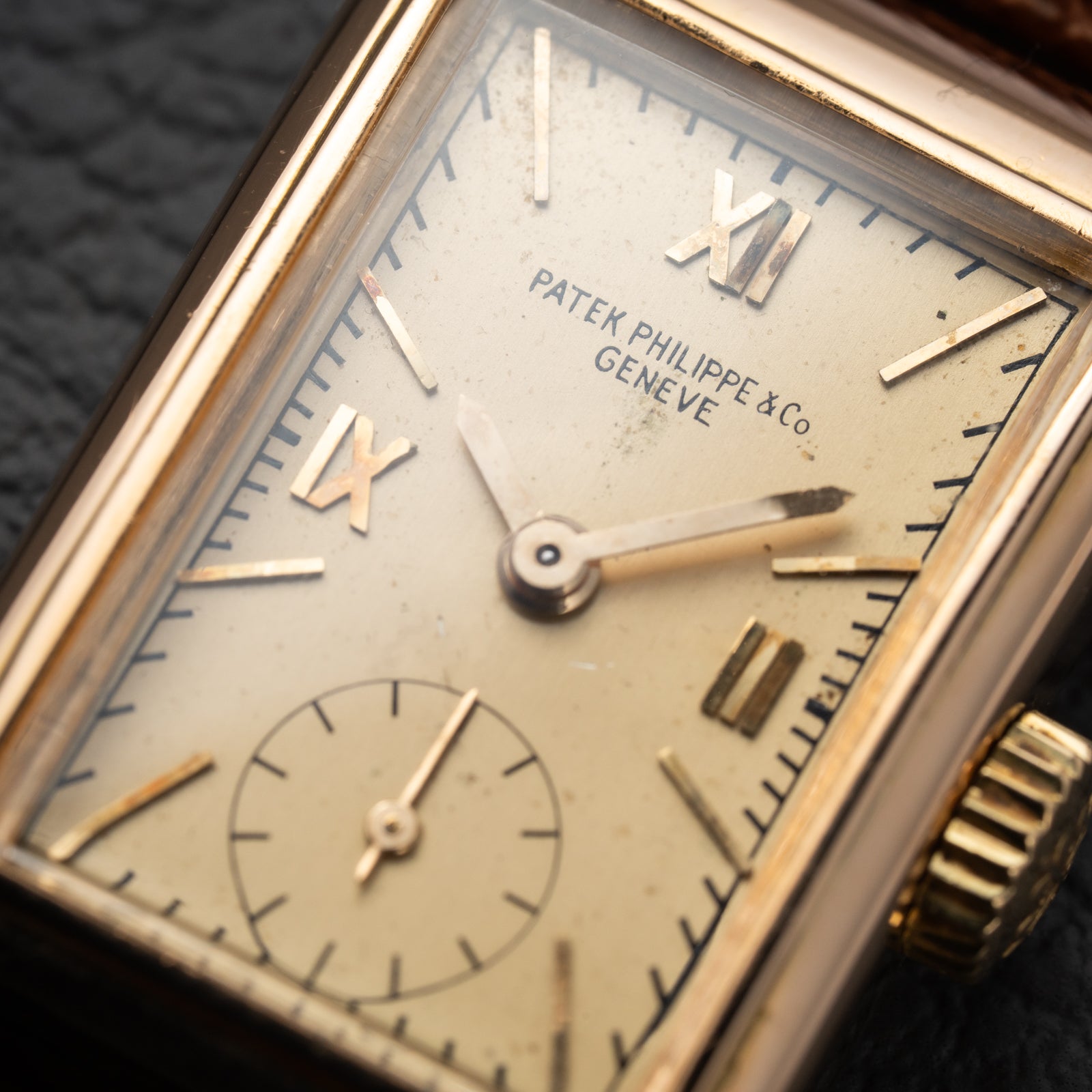 Patek Philippe Rectangular Cal 9'90 French Rose Gold Case from 1939