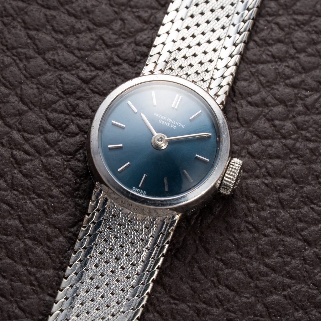Patek Philippe Calatrava Lady Cocktail Watch White Gold 18k Blue Dial Ref 3266 from 1960s
