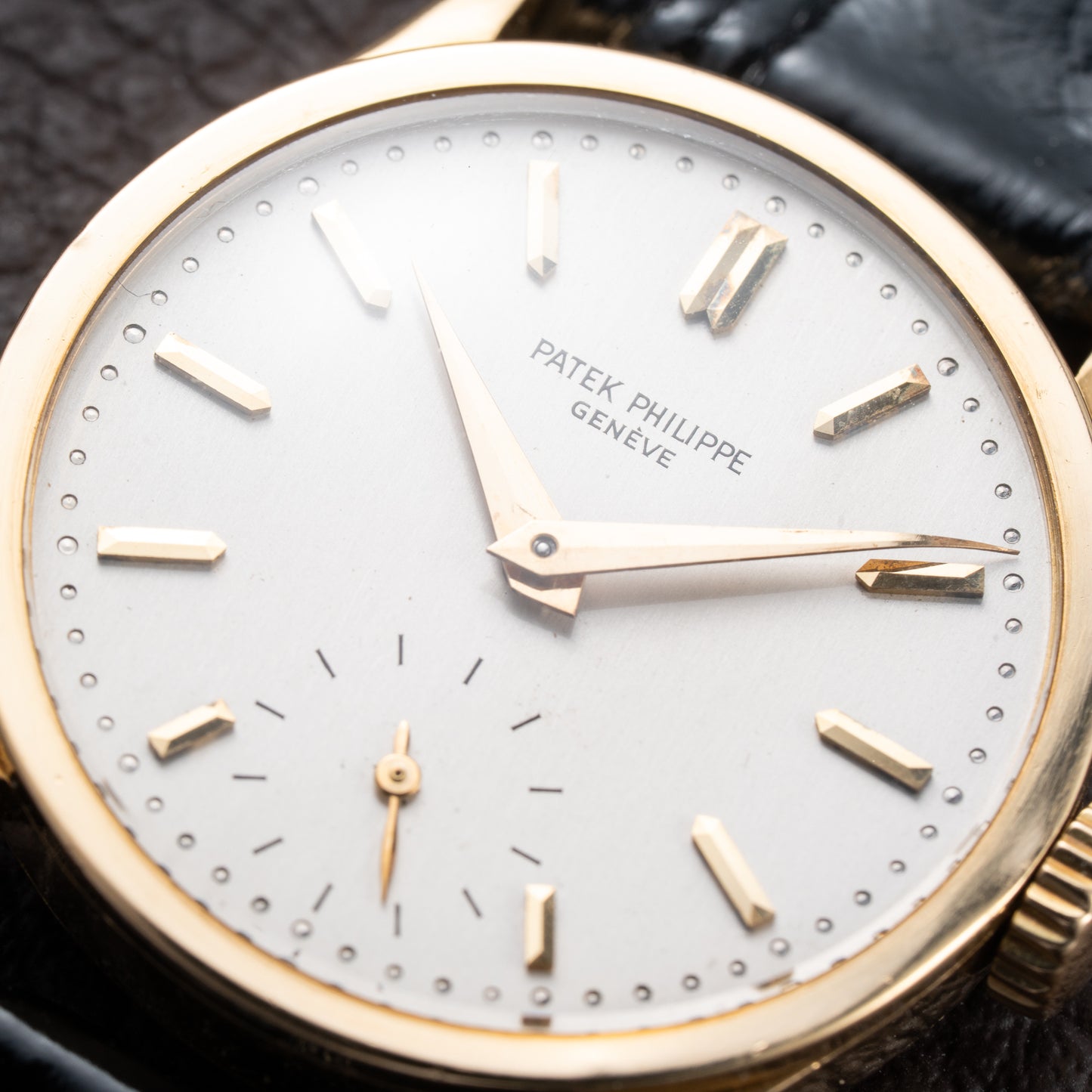 Patek Philippe Calatrava 18k Yellow Gold Ref. 96 from 1950s