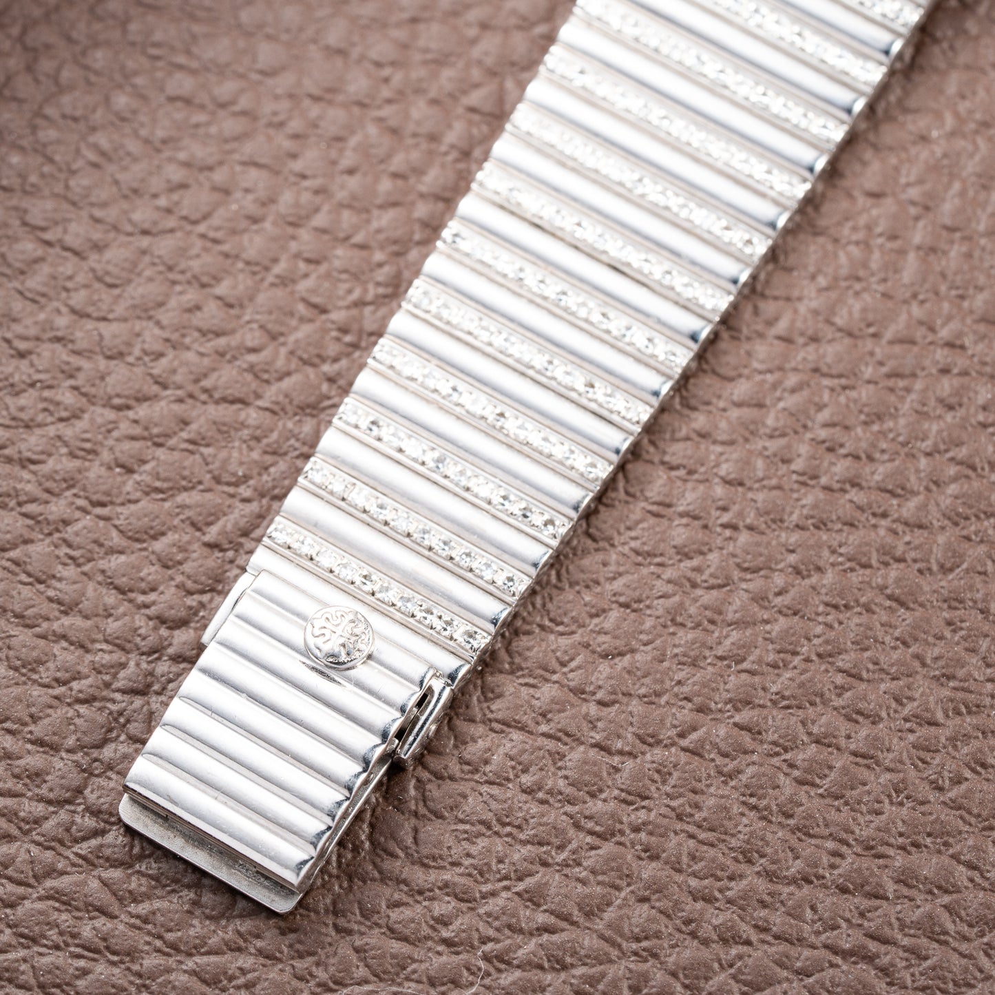 Patek Philippe Gondolo Haute Joaillerie Diamond Pavé Dial, Case & Bracelet 18k White Gold Ref 3733 From 1970s