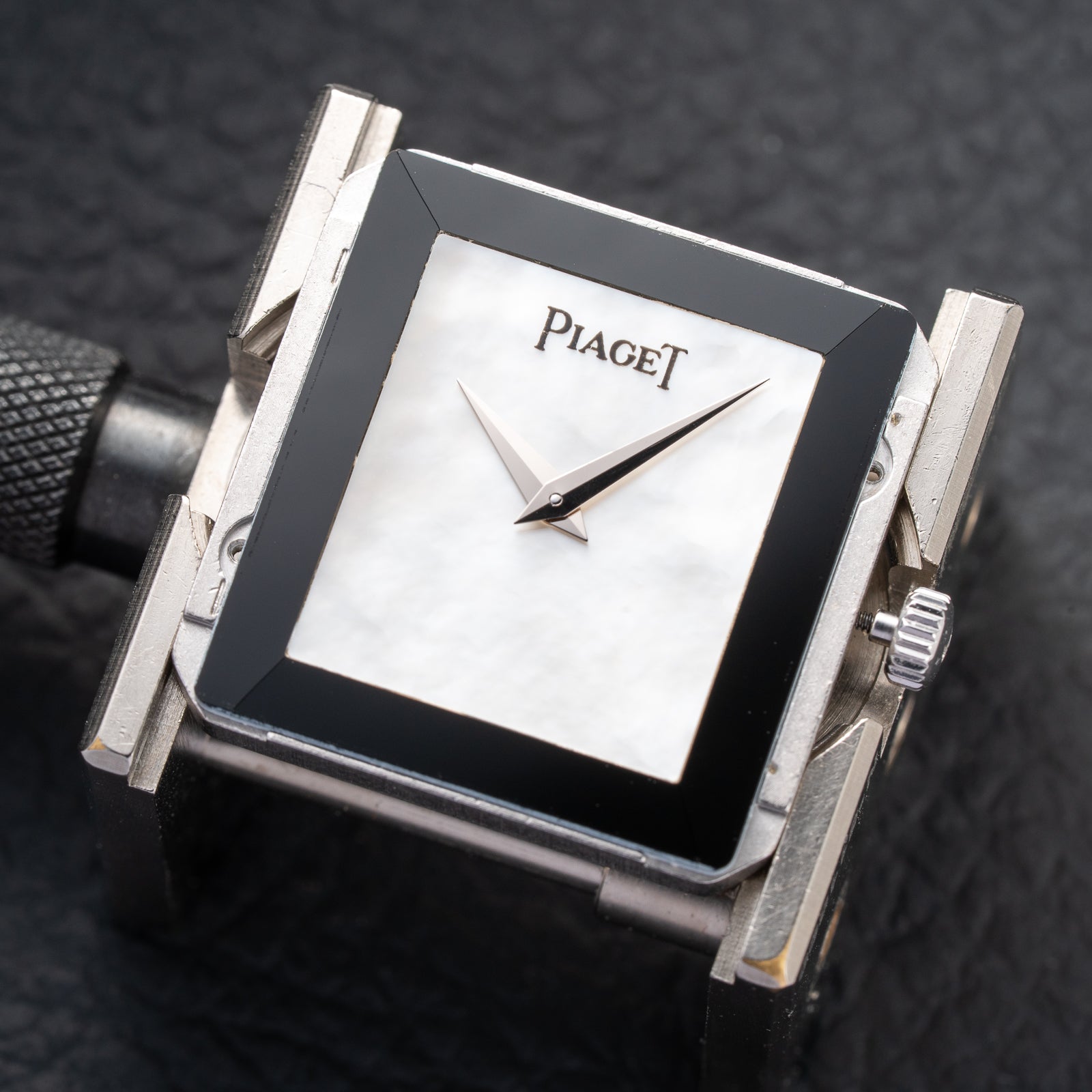 Piaget Protocole Onyx & Mother of Pearl 18k White Gold Ref. 8154 from 1980s