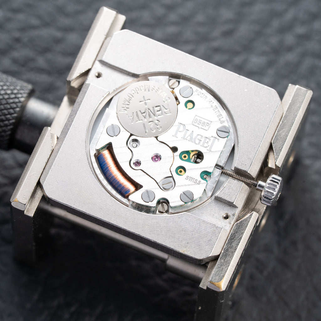 Piaget Protocole Onyx & Mother of Pearl 18k White Gold Ref. 8154 from 1980s