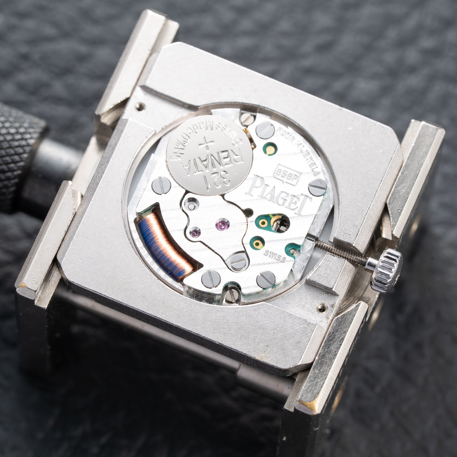 Piaget Protocole Onyx & Mother of Pearl 18k White Gold Ref. 8154 from 1980s