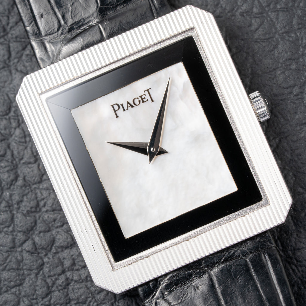Piaget Protocole Onyx & Mother of Pearl 18k White Gold Ref. 8154 from 1980s