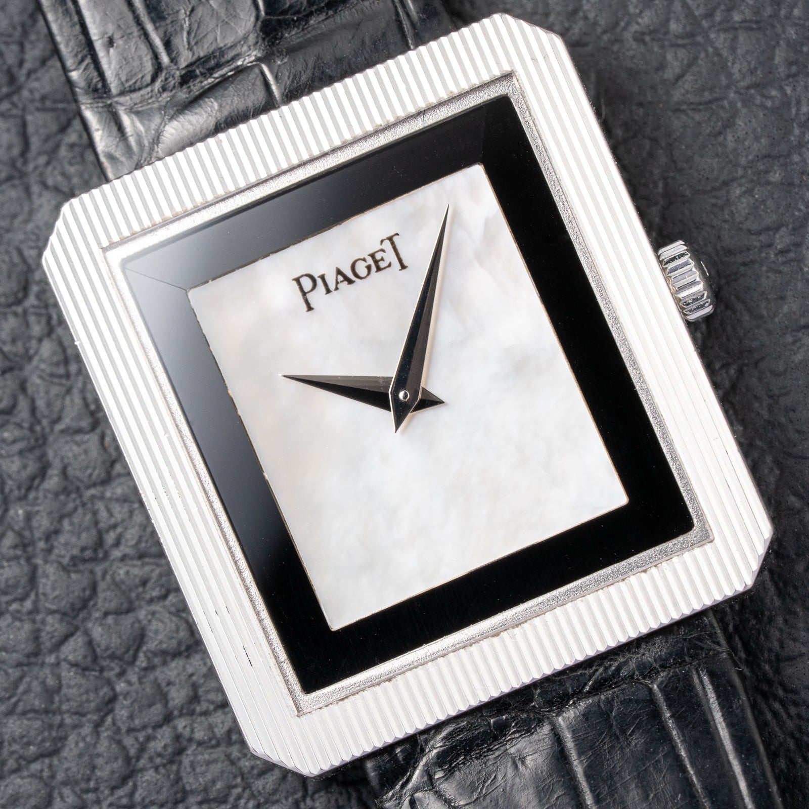 Piaget Protocole Onyx & Mother of Pearl 18k White Gold Ref. 8154 from 1980s