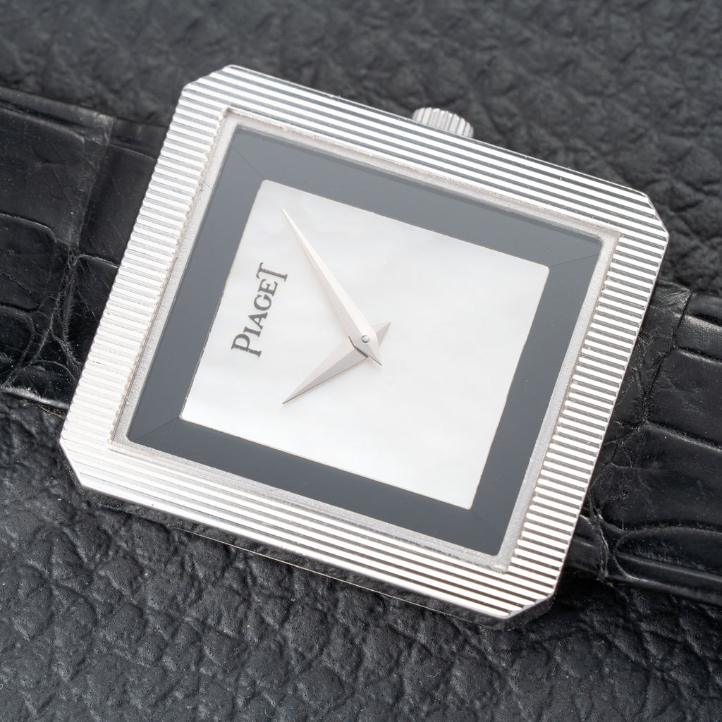 Piaget Protocole Onyx & Mother of Pearl 18k White Gold Ref. 8154 from 1980s