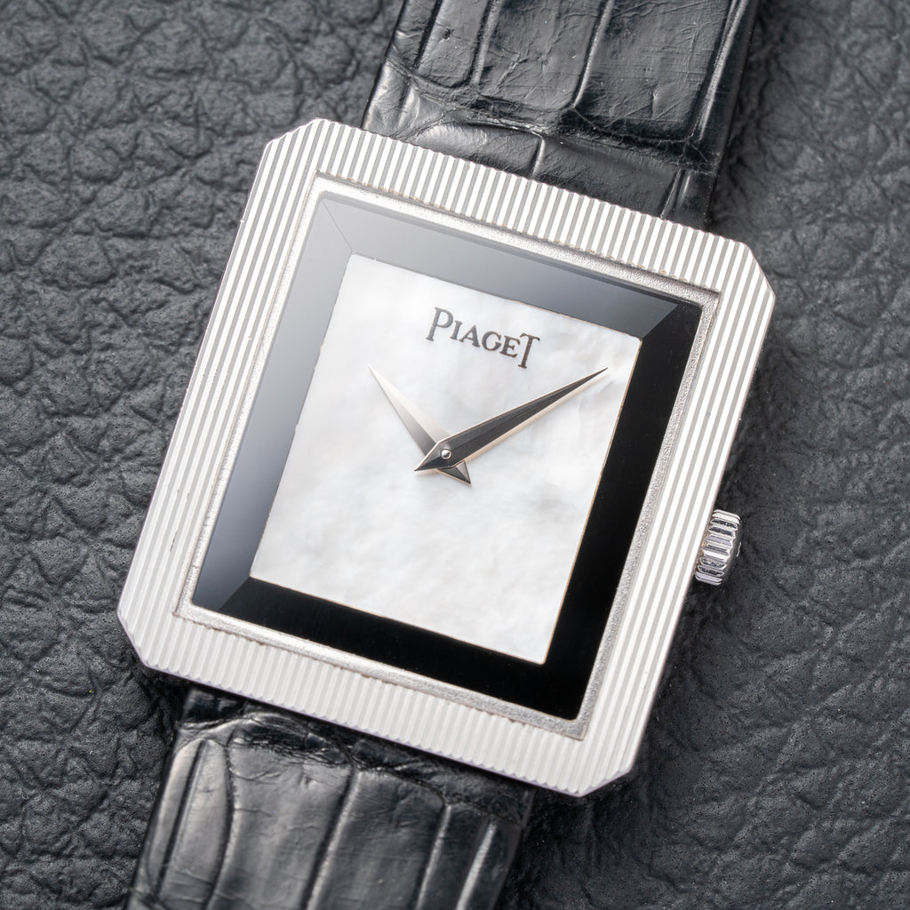 Piaget Protocole Onyx & Mother of Pearl 18k White Gold Ref. 8154 from 1980s
