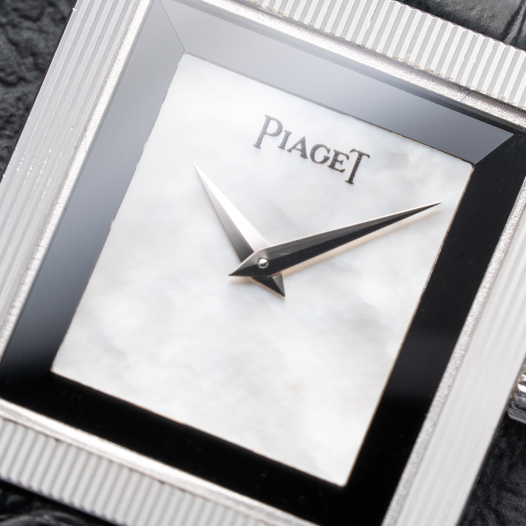 Piaget Protocole Onyx & Mother of Pearl 18k White Gold Ref. 8154 from 1980s