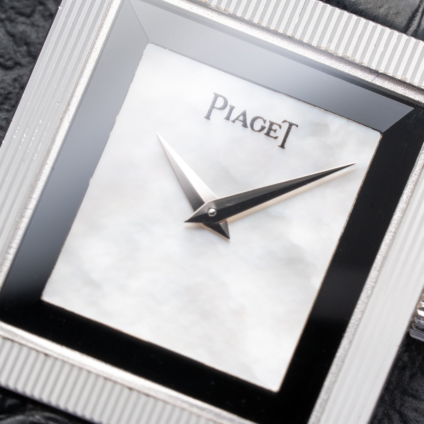 Piaget Protocole Onyx & Mother of Pearl 18k White Gold Ref. 8154 from 1980s