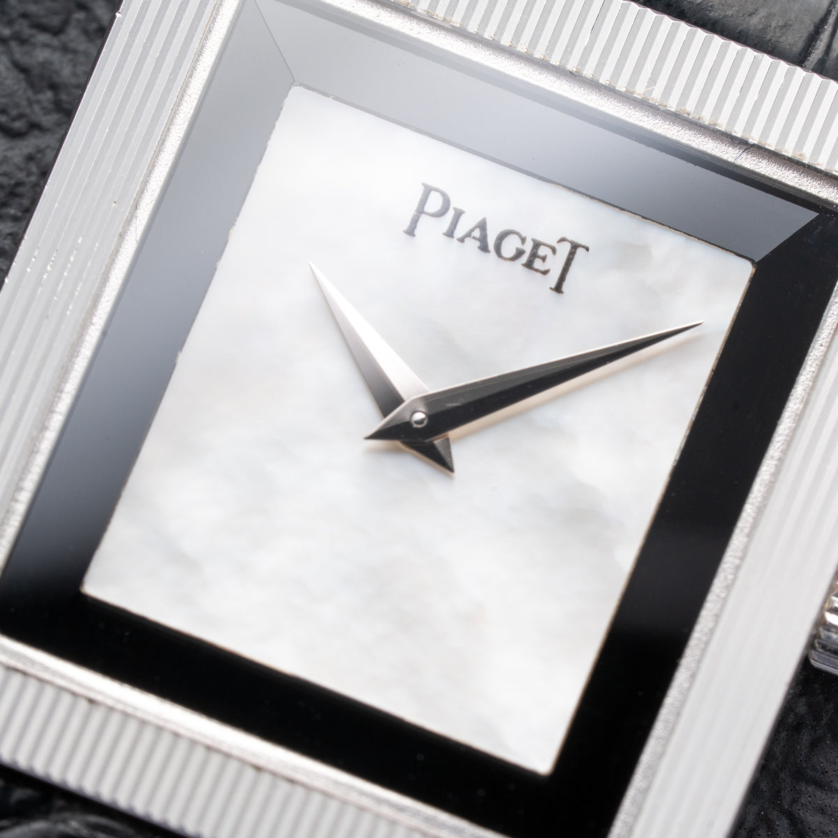 Piaget Protocole Onyx & Mother of Pearl 18k White Gold Ref. 8154 from 1980s