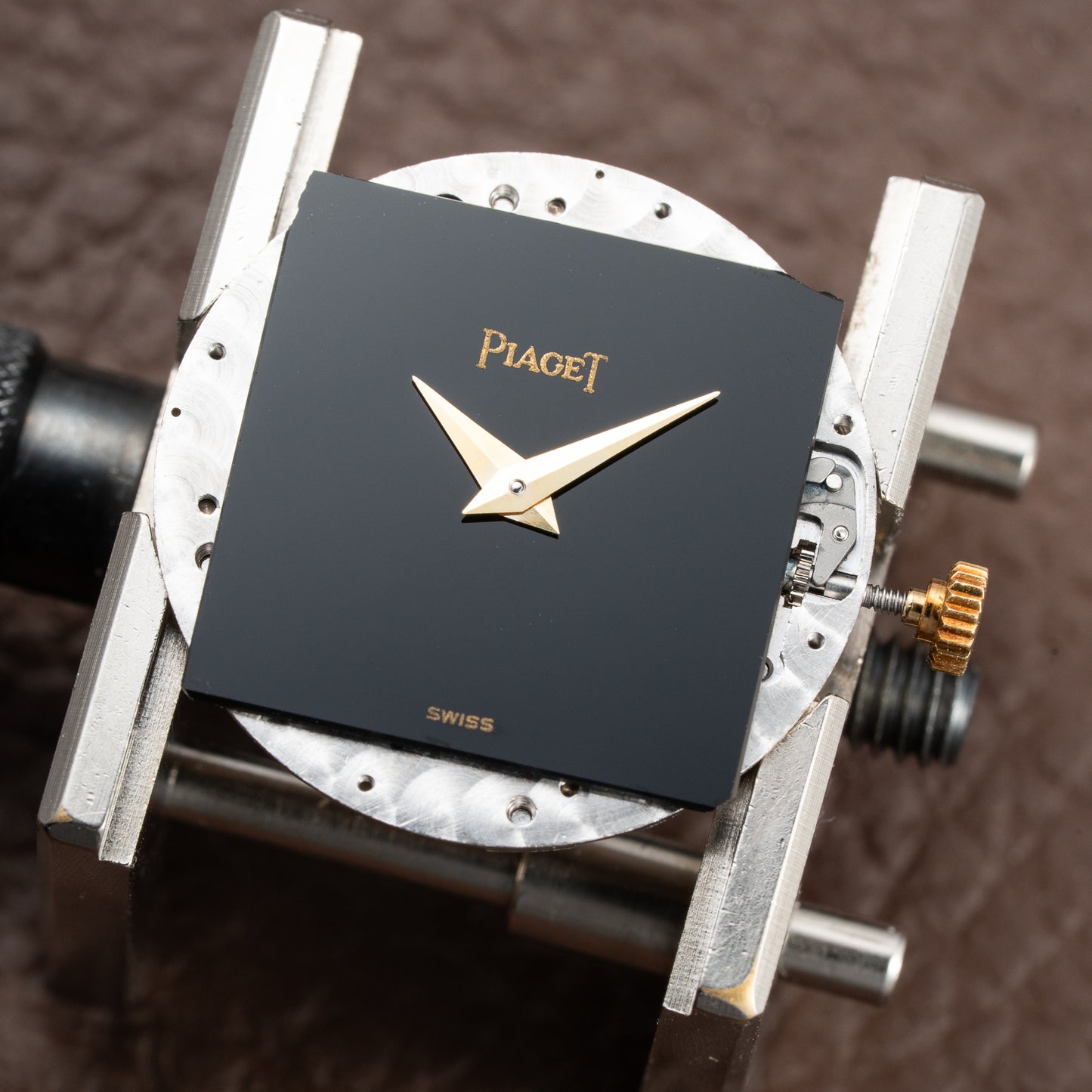 Piaget Square Onyx Clous de Paris 18k Yellow Gold Cal. 9P Ref. 9200 from 1970s