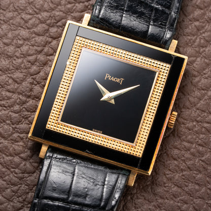 Piaget Square Onyx Clous de Paris 18k Yellow Gold Cal. 9P Ref. 9200 from 1970s