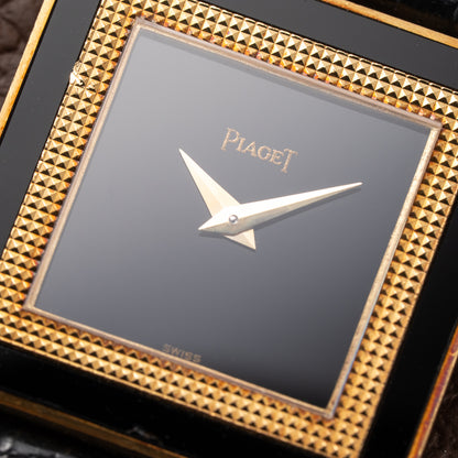 Piaget Square Onyx Clous de Paris 18k Yellow Gold Cal. 9P Ref. 9200 from 1970s