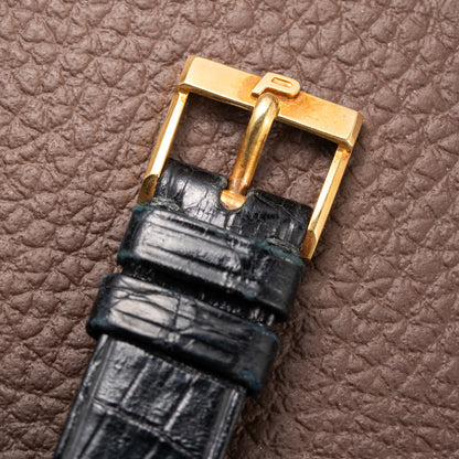 Piaget Square Onyx Clous de Paris 18k Yellow Gold Cal. 9P Ref. 9200 from 1970s