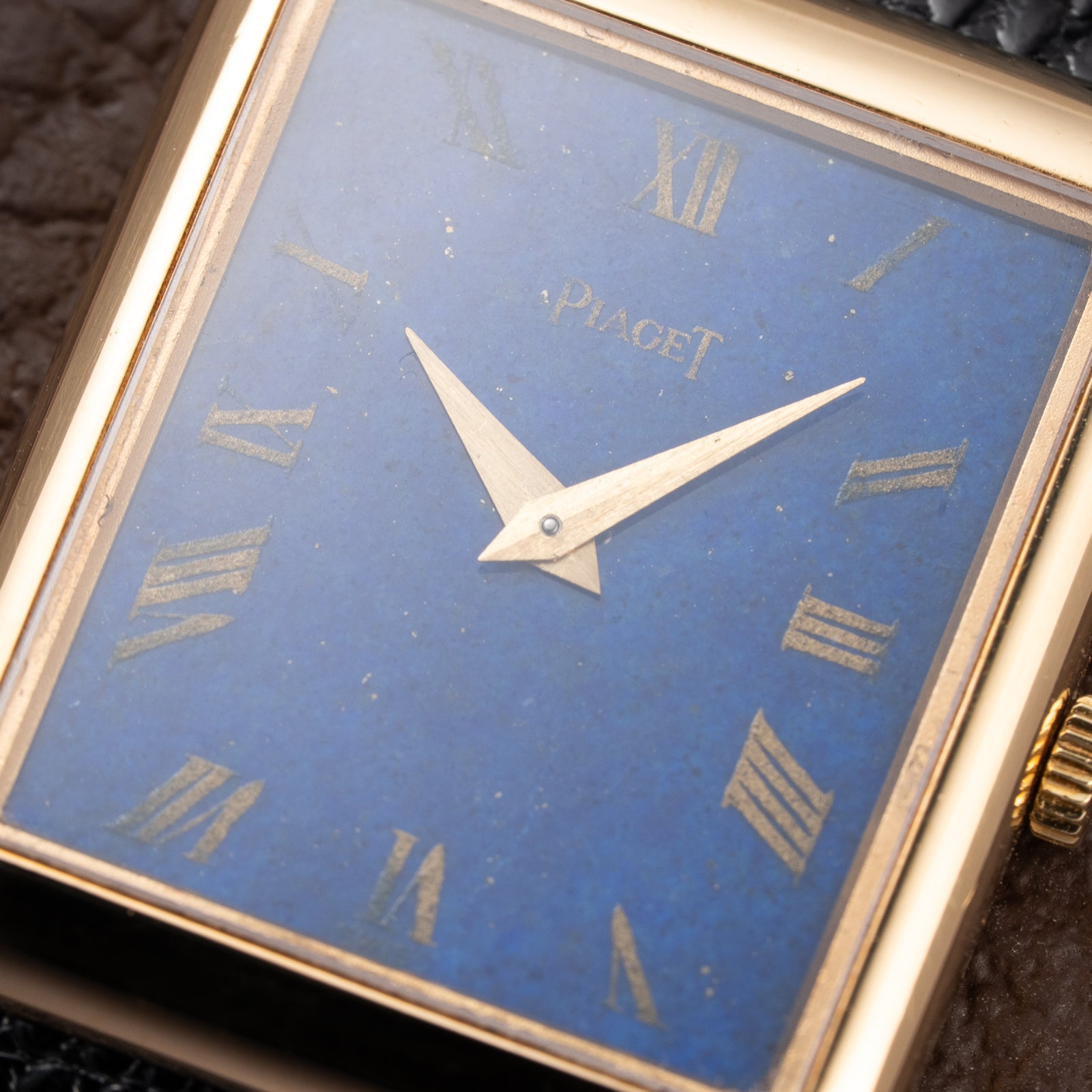 Piaget Tank Lapis Lazuli Ultra Thin 18K Yellow Gold Cal. 9P Ref. 9150 from 1970s