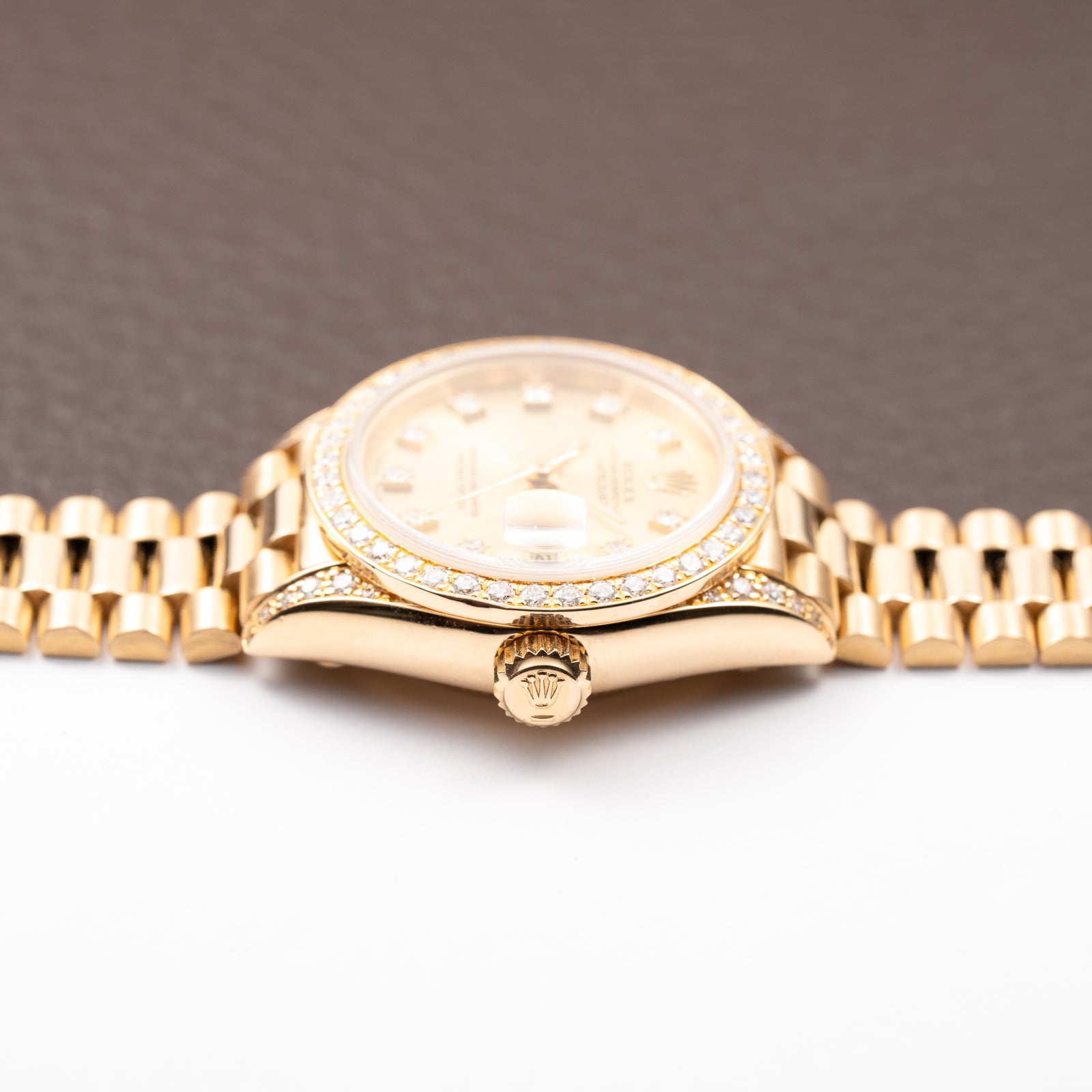 Rolex Lady-Datejust 26 Factory Diamond Dial, Bezel & Lugs  18K Yellow Gold Ref 69158 from 1989
