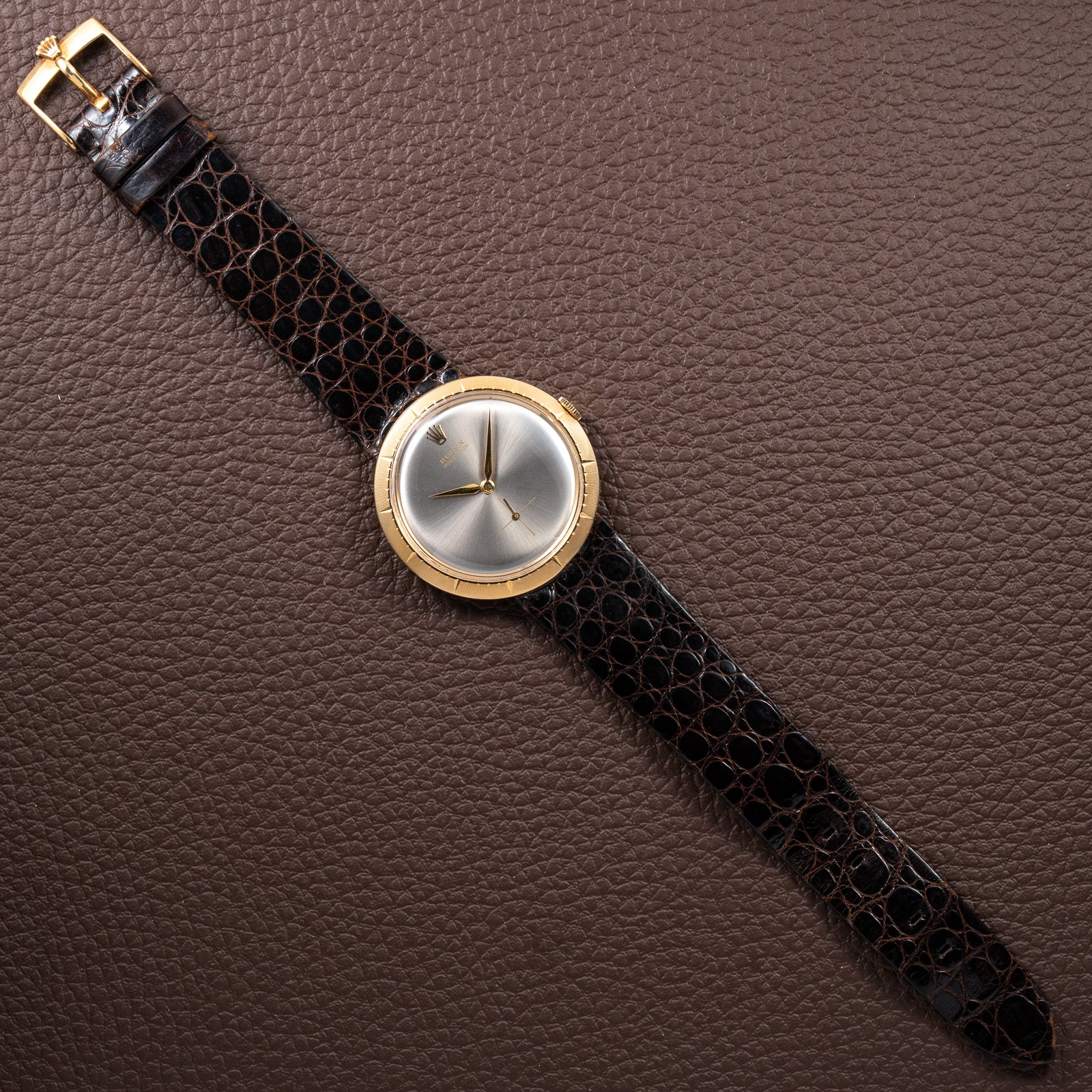 Rolex Precision “Disco Volante” UFO Grey Ghost Dial 18K Yellow Gold Ref. 9522 from 1950s