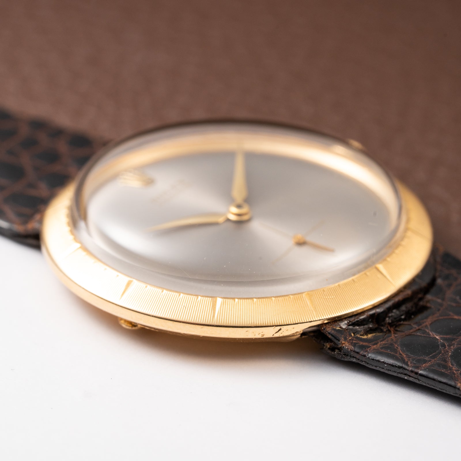 Rolex Precision “Disco Volante” UFO Grey Ghost Dial 18K Yellow Gold Ref. 9522 from 1950s