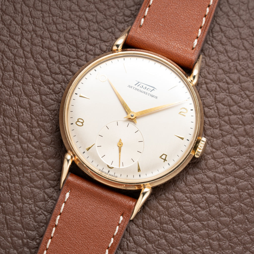 Tissot Antimagnetique Gold 14k Oversized with Tear Drop Lugs from the 1940s