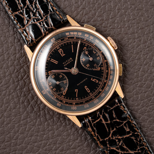 Titus Black Gilt Dial Jumbo Chronograph 18K Rosé Gold from the 1940s/50s