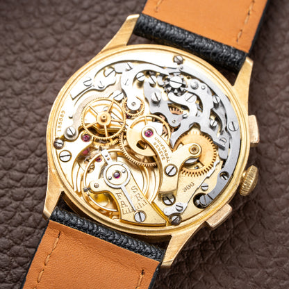 Universal Genève Compur 30 Chronograph with Salmon Dial 18K Yellow Gold Ref. 12445 Circa 1941