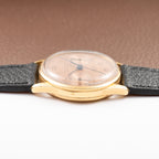 Universal Genève Compur 30 Chronograph with Salmon Dial 18K Yellow Gold Ref. 12445 Circa 1941