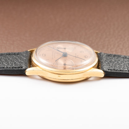 Universal Genève Compur 30 Chronograph with Salmon Dial 18K Yellow Gold Ref. 12445 Circa 1941