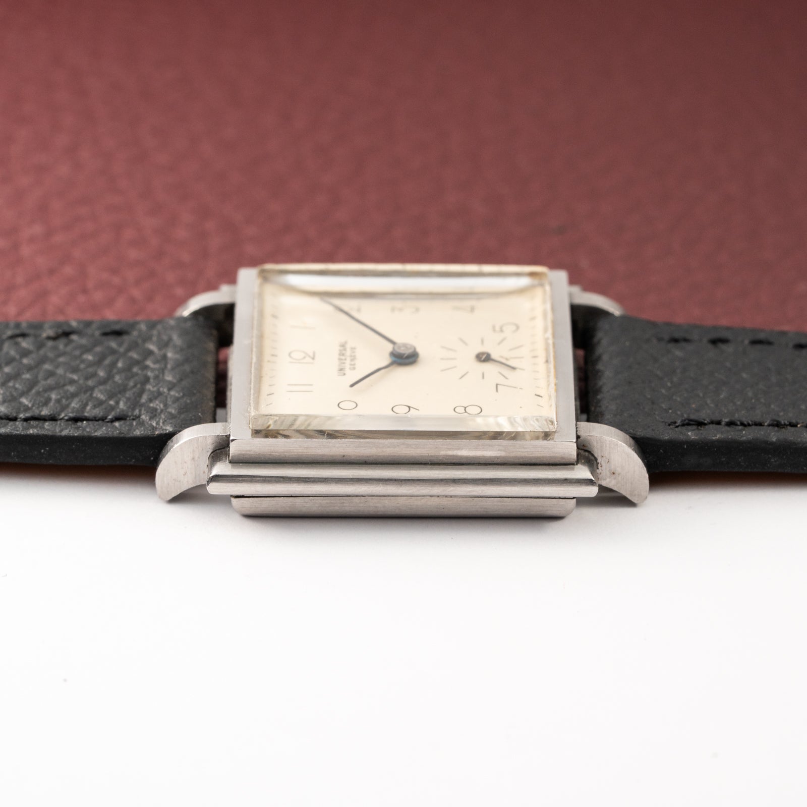 Universal Genève Square Dress Watch Art Deco Ref 7273 1940s