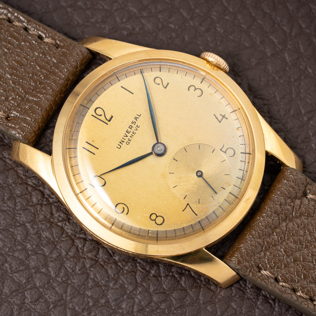 Universal Genève Dress Watch Sub Seconds “Curved Galbée Lugs” 18k Gold Ref. 112132 from 1950s