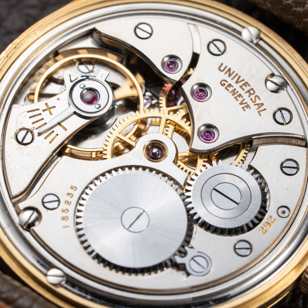 Universal Genève Dress Watch Sub Seconds “Curved Galbée Lugs” 18k Gold Ref. 112132 from 1950s