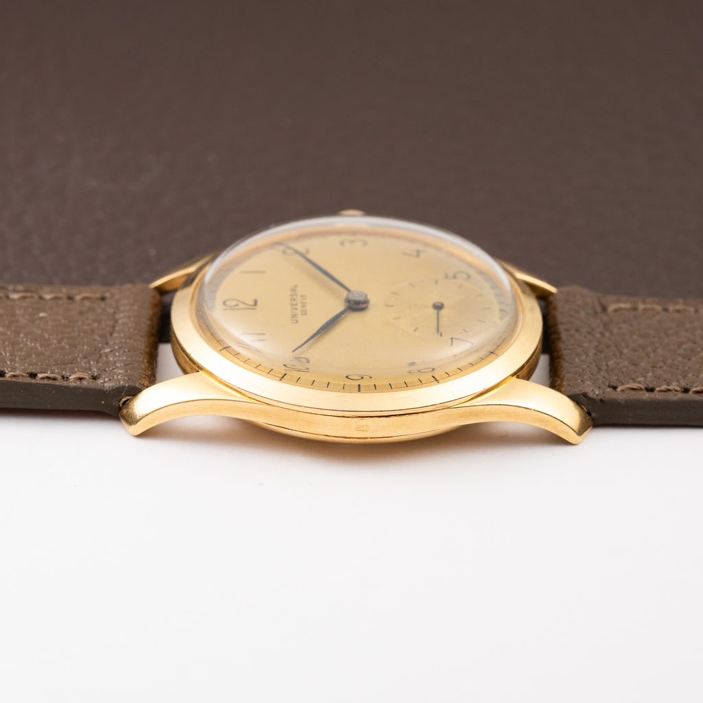 Universal Genève Dress Watch Sub Seconds “Curved Galbée Lugs” 18k Gold Ref. 112132 from 1950s