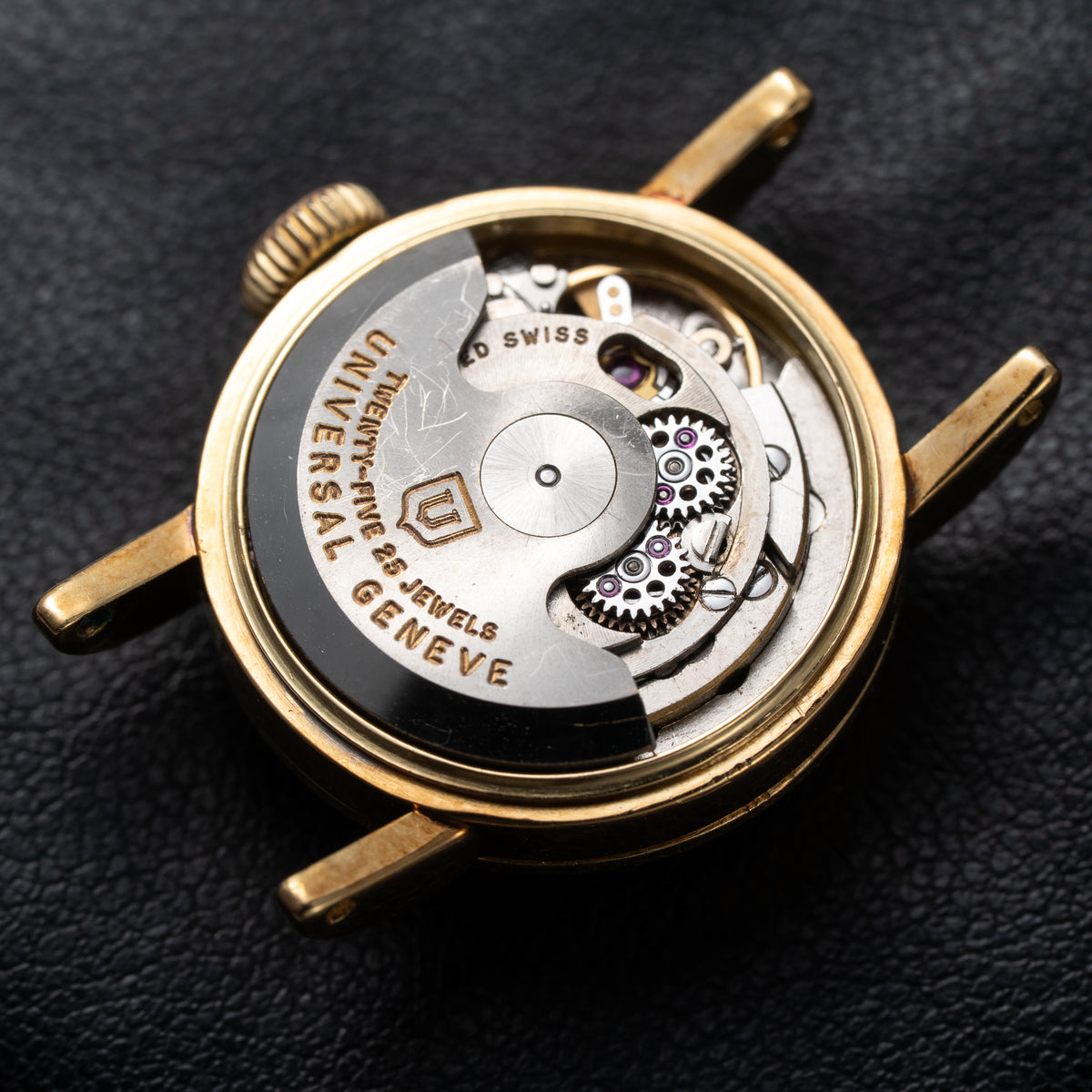 Universal Genève Polerouter DeLuxe 'Mini' Lady Automatic 18K Yellow Gold Ref. 17601 From 1960s